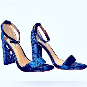 EUC Velour Steve Madden Heels